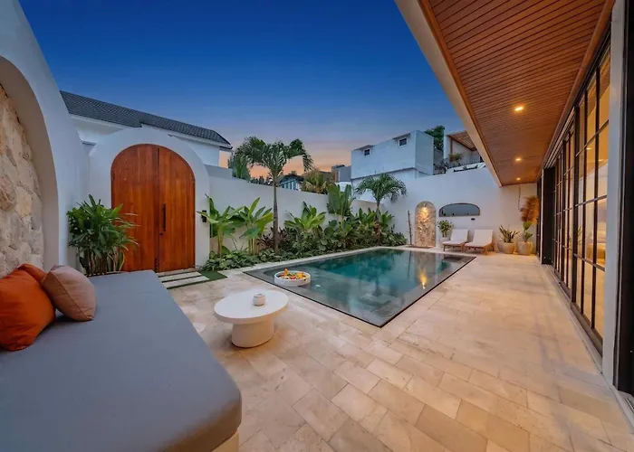 Villa Azura - 4br Sunken Lounge In Pererenan *