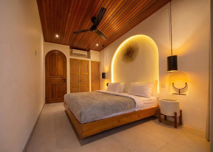 Azura - 4br Sunken Lounge In Pererenan