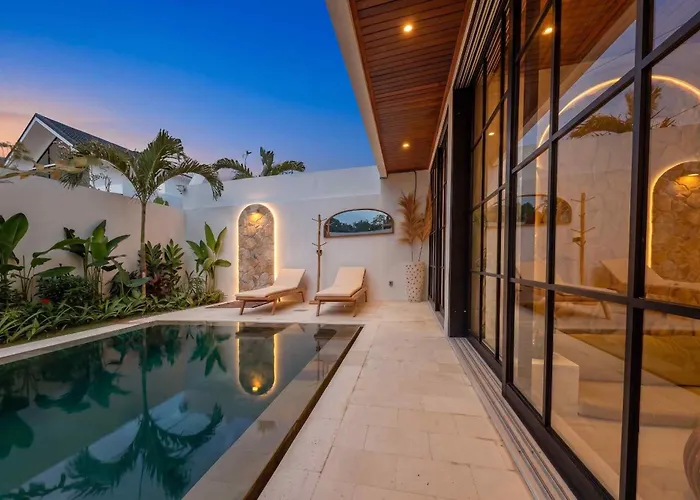 Villa Azura - 4br Sunken Lounge In Pererenan Canggu (Bali)