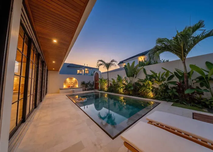 Azura - 4br Sunken Lounge In Pererenan