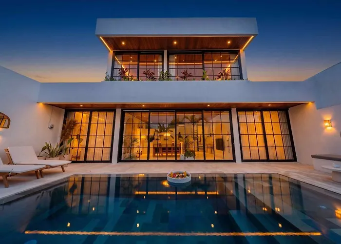 Villa Azura - 4br Sunken Lounge In Pererenan *
