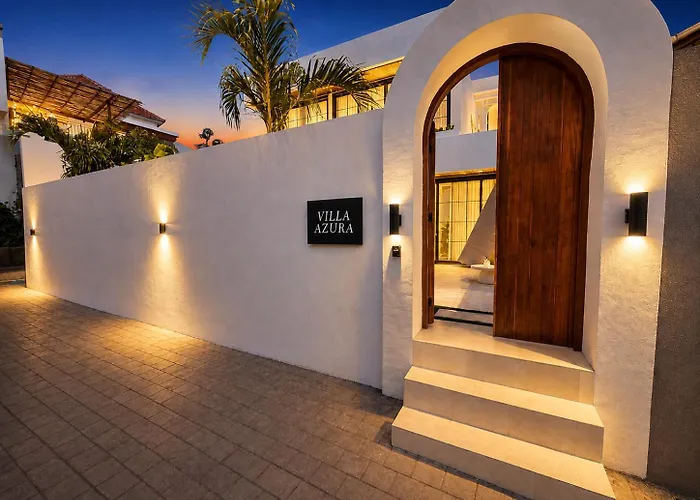 Azura - 4br Sunken Lounge In Pererenan